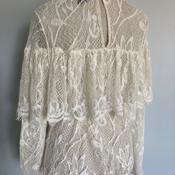 Vintage Inspired Lace Blouse - Picture 9 of 9